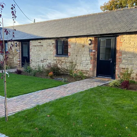 Potcote Farm Stables Accommodation Fudges Stable Towcester Exterior photo